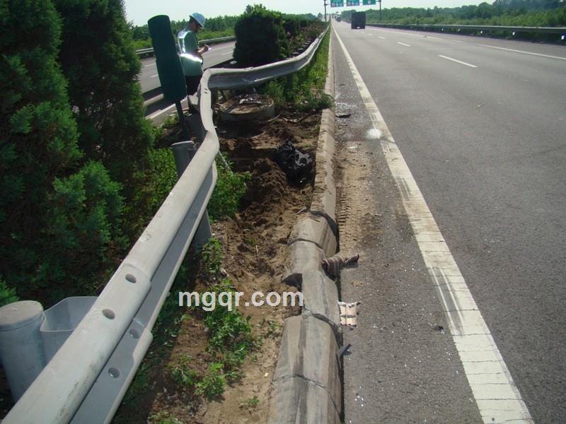 孤独难免的头像