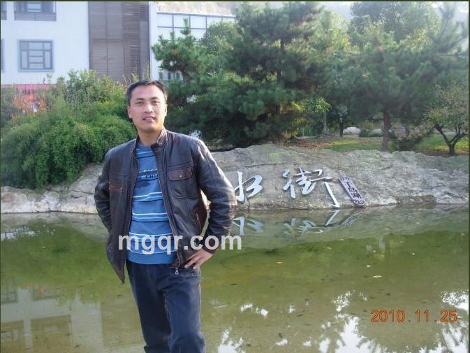 独自倚栏望月的头像