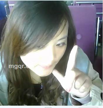 ℡微笑掩饰不了伤痛。的头像