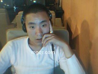 一个用命守护的人的头像