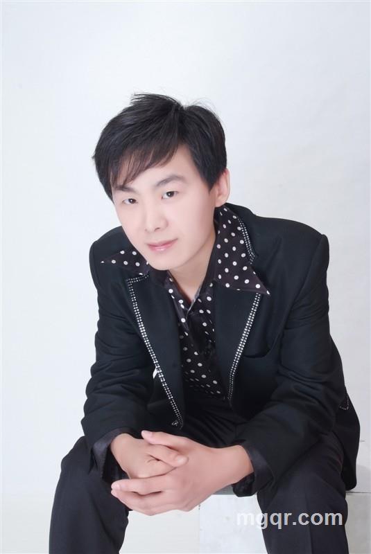 标准男人2毛的头像