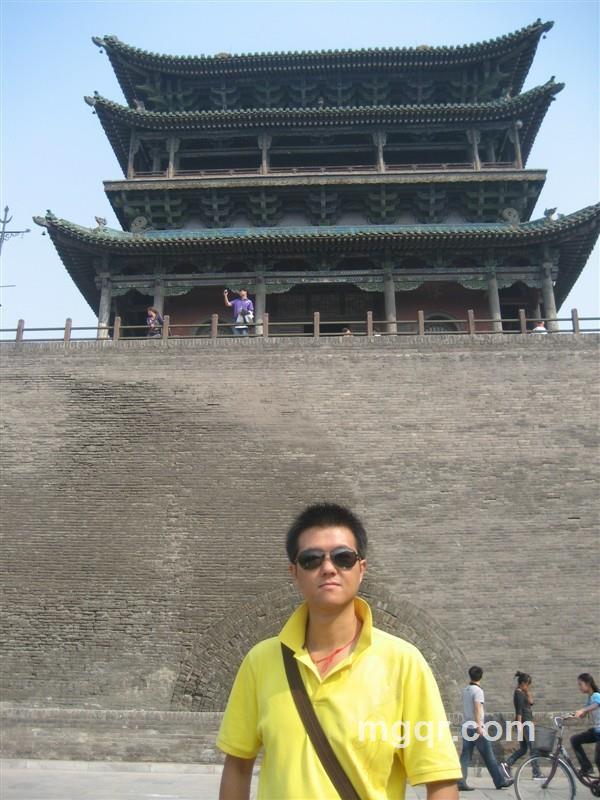 灰暗的晴天的头像