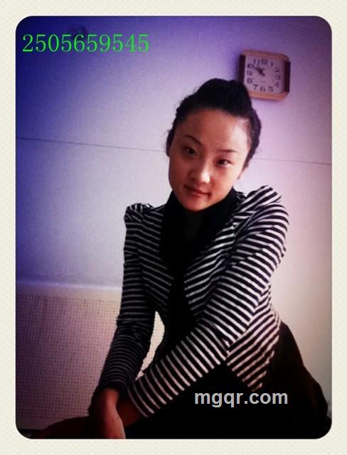 ︶ Momo 醉芷金迷.的头像