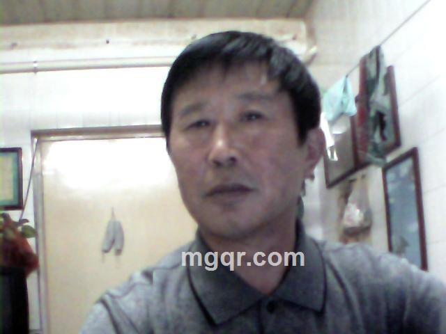 沙滩看海潮的头像