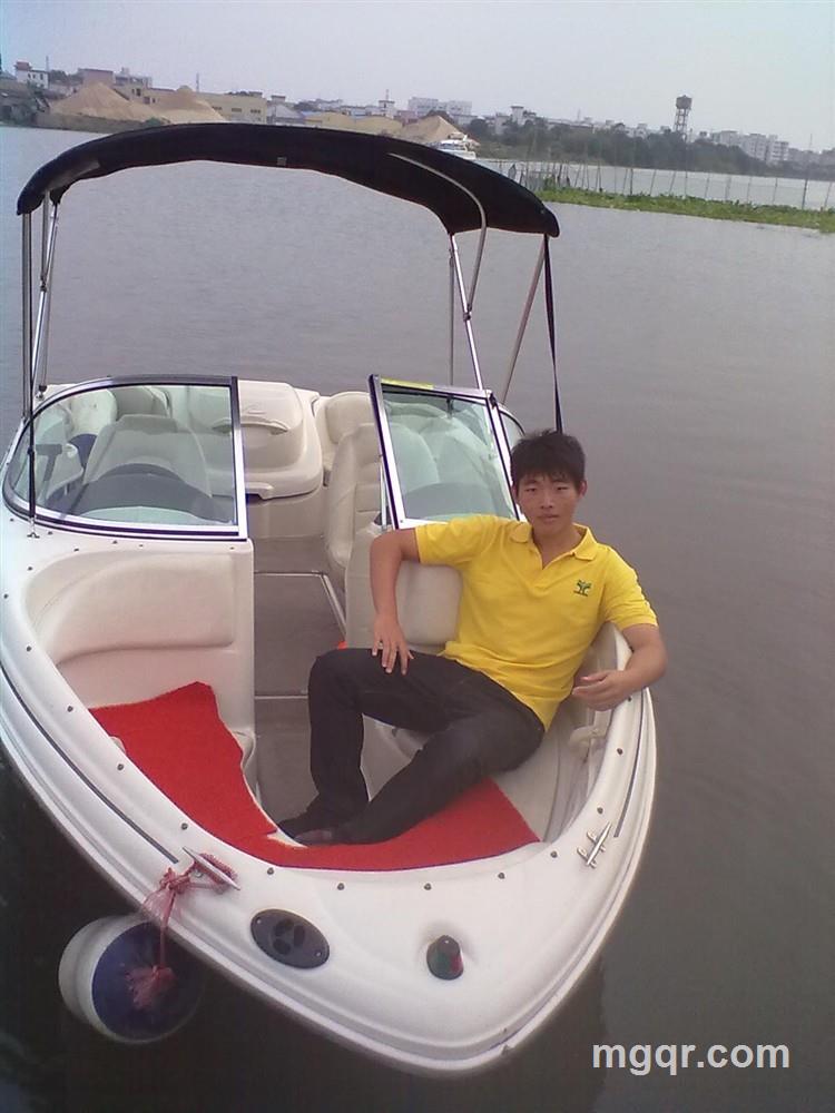 寂寞想找个美女陪的头像