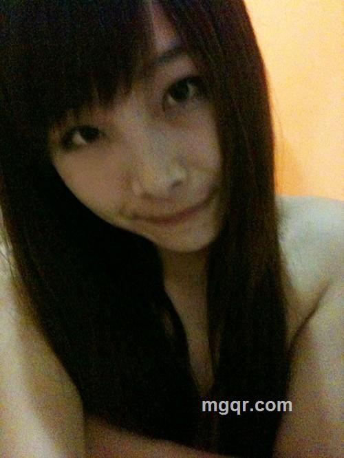 迷离的夜色的头像