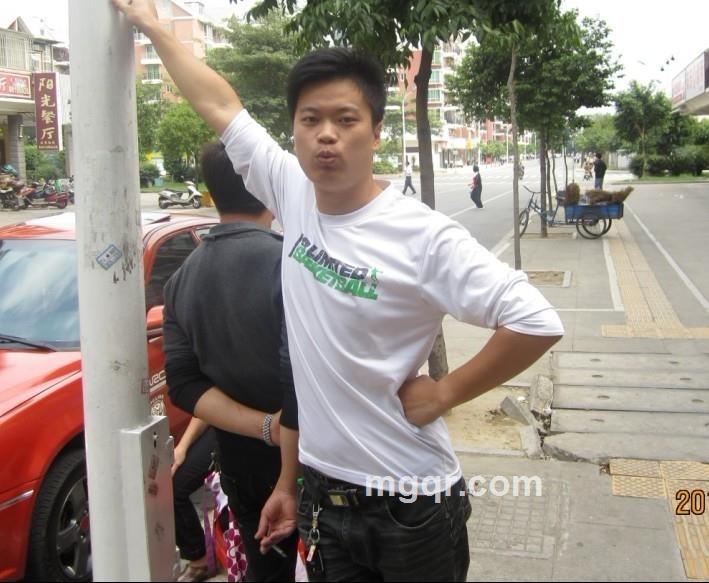 情he以堪的头像