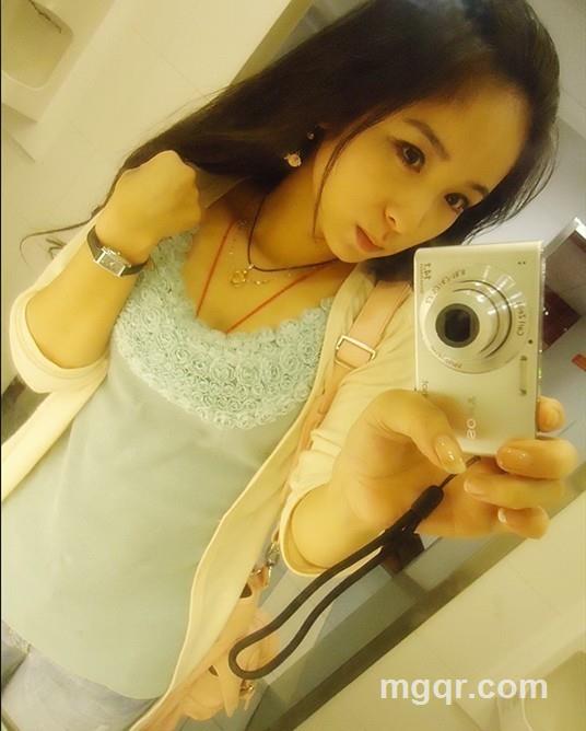 做一个灯红酒绿的女人的头像