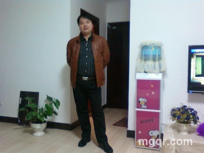 爱昵不需要告诉你 的头像