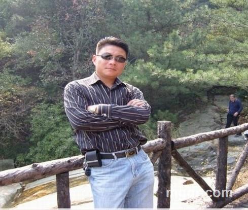 日照让你快乐的头像