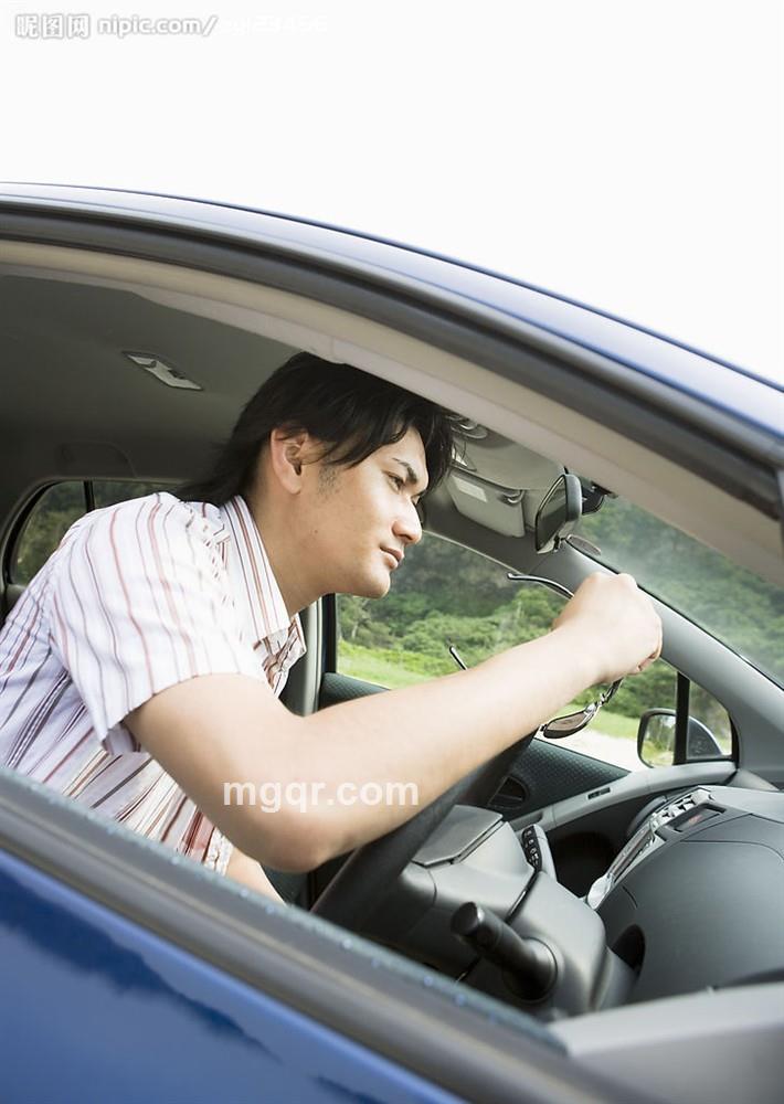 草蜢先生的头像