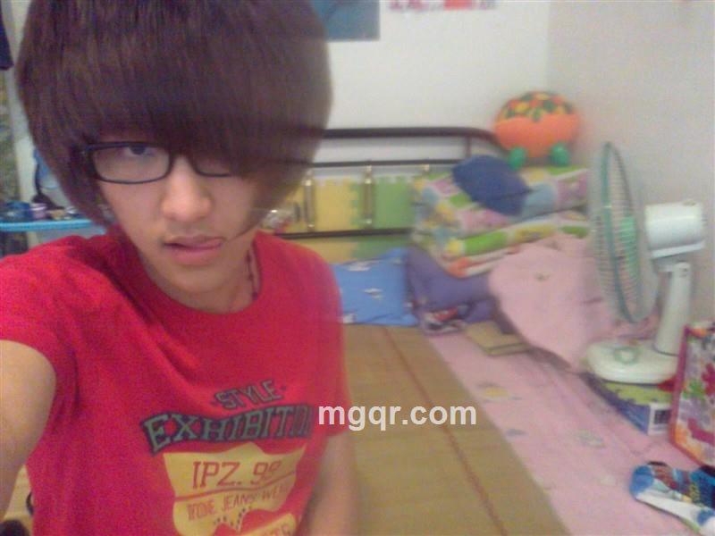 妹丶亲哥两下的头像