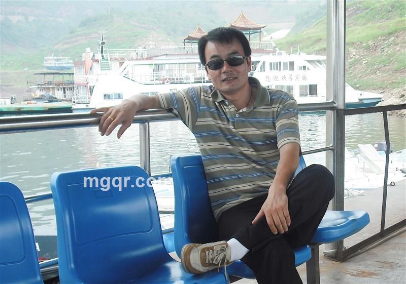 成熟男仕的头像