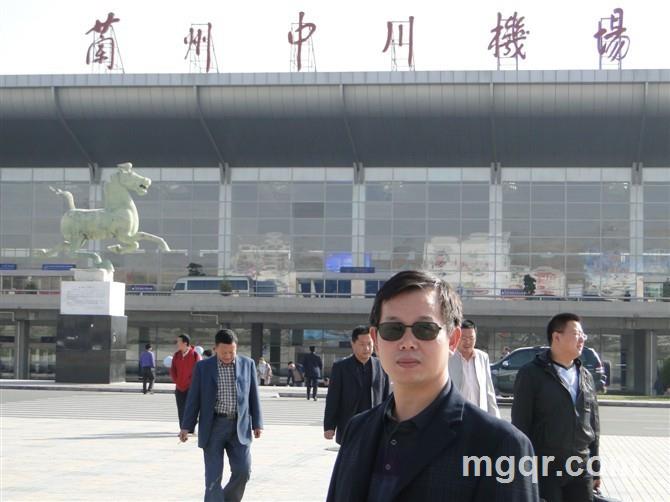 明月楼高休独倚的头像