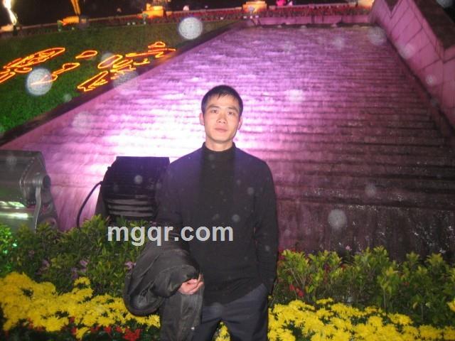 无色无味的生活的头像