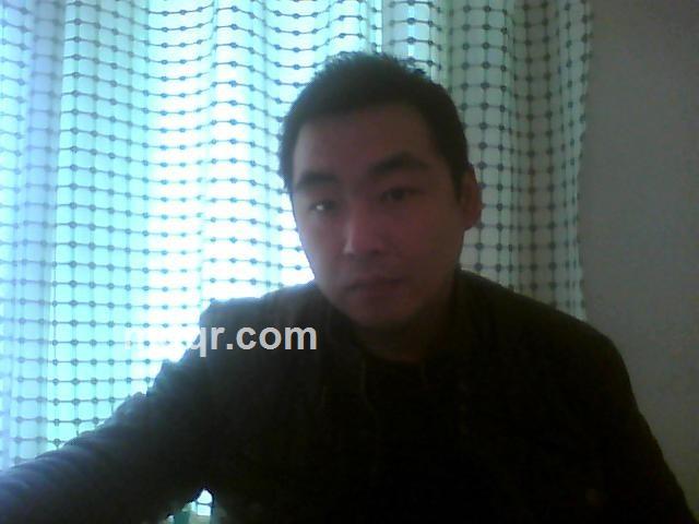 依然爱爱的头像