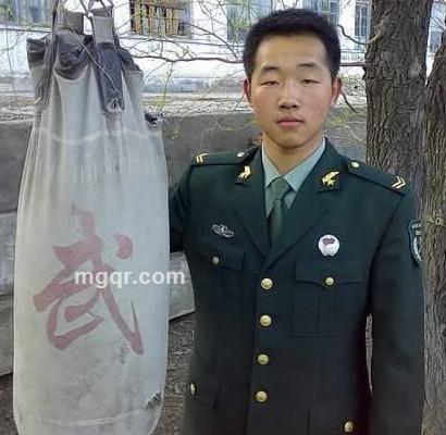 氵冰凉的头像