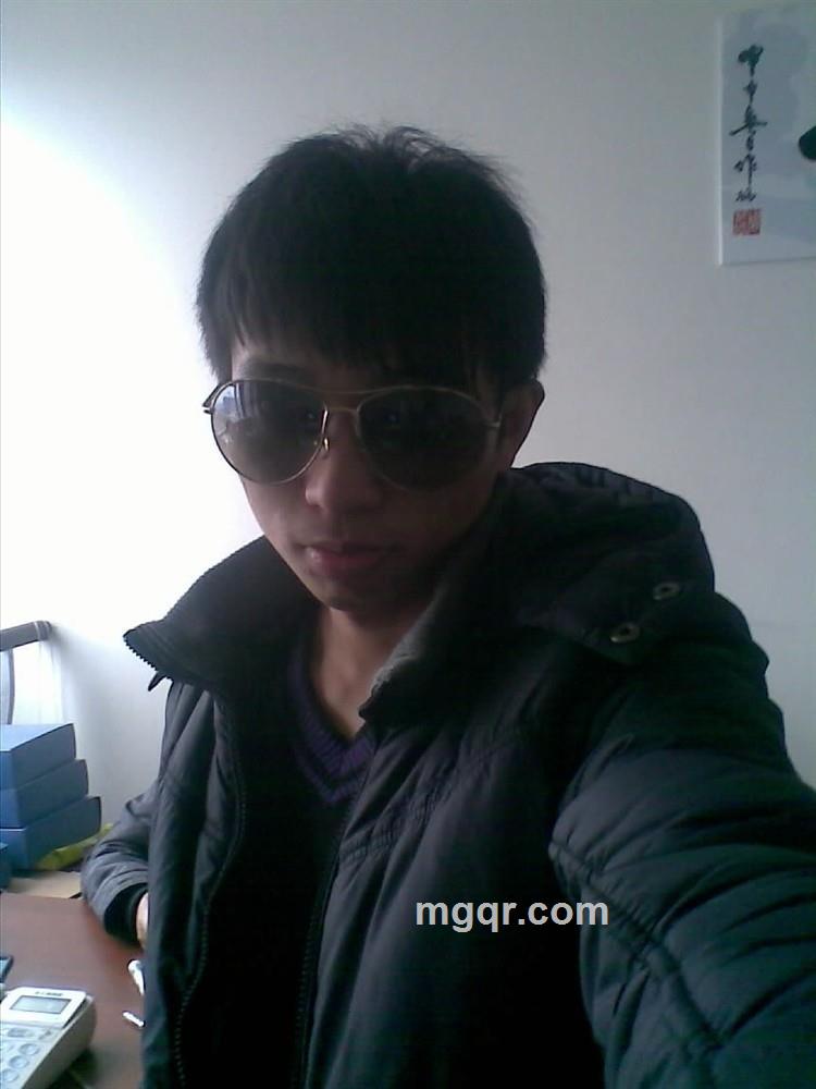 清纯小处男的头像