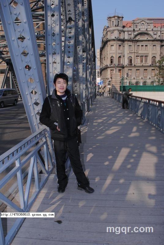 星期八宾馆的头像