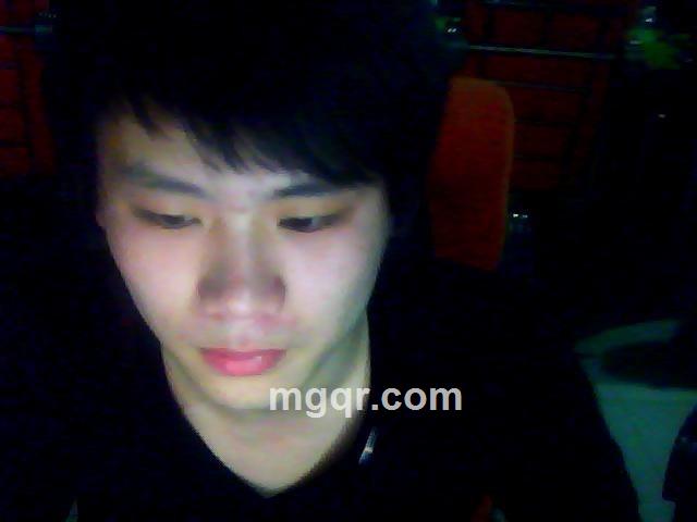 一个快乐的小2B的头像