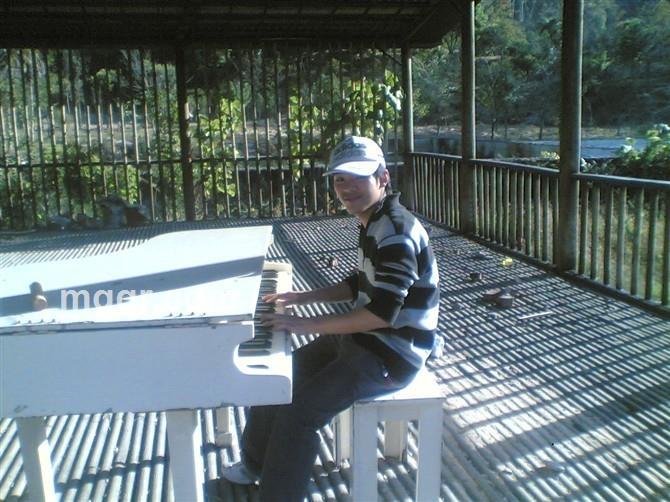 转身后从此陌生的头像