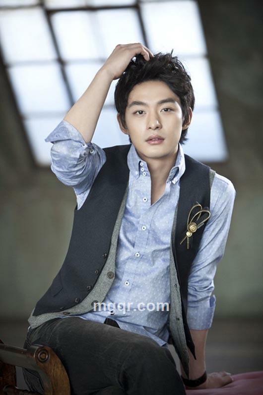 华丽~低调的头像