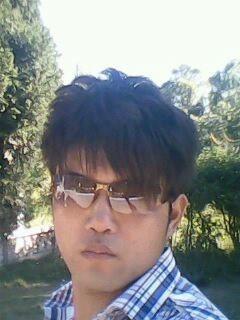  拉扯的ai的头像