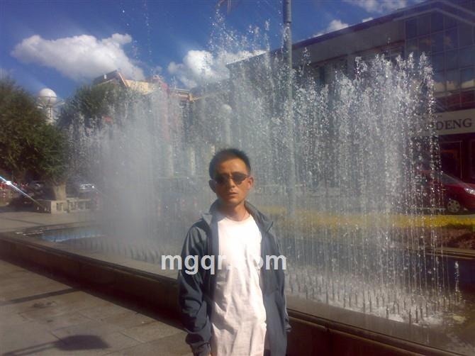 孤独不再有的头像