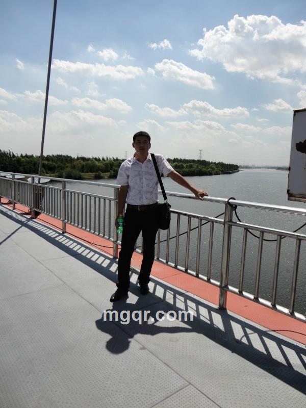 Q伍柒叁六四零一八的头像