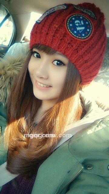 红酒红唇红指甲