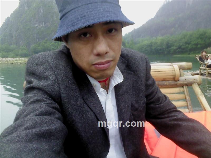 秋天的红的头像