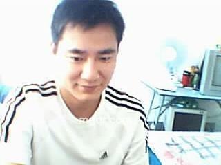 wozaiyuandidengni002的头像