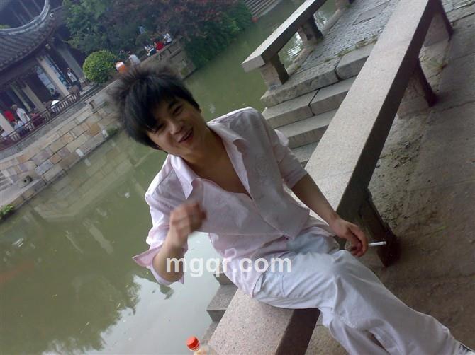 哥的眼睛在那停留的头像