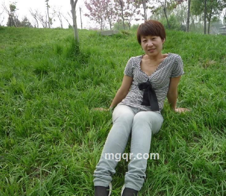 香槟玫瑰的头像