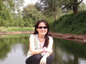 太阳下的雪的头像