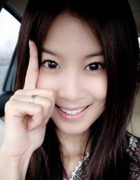 单身美女晶晶的头像