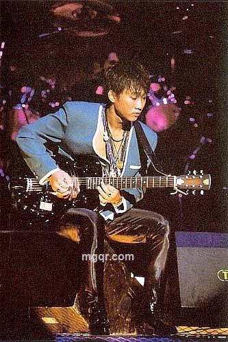 晚风吹起谁的裙角的头像