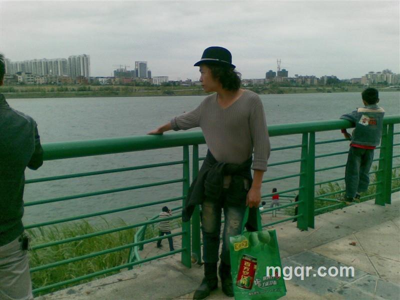 午夜后爱你的头像