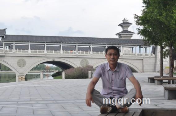 y一剑飘雪的头像