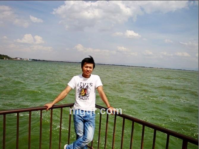 ?情、何以堪/的头像