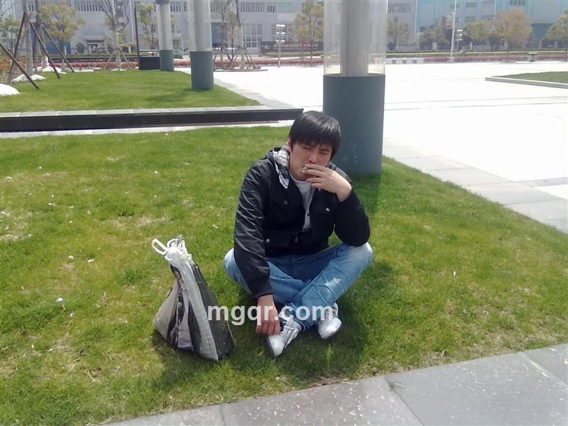 找个一??人聊天的头像