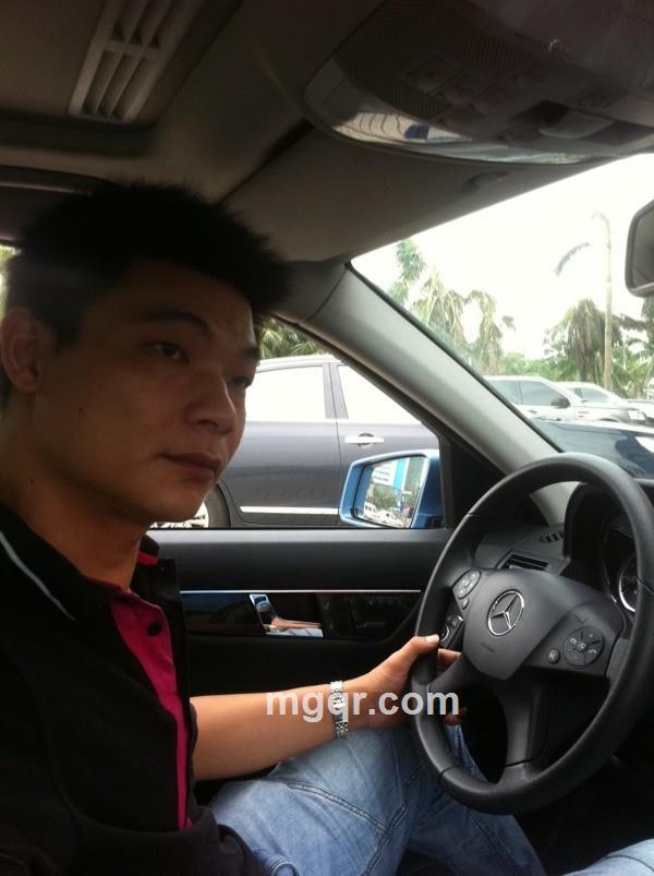 飞常开心的头像