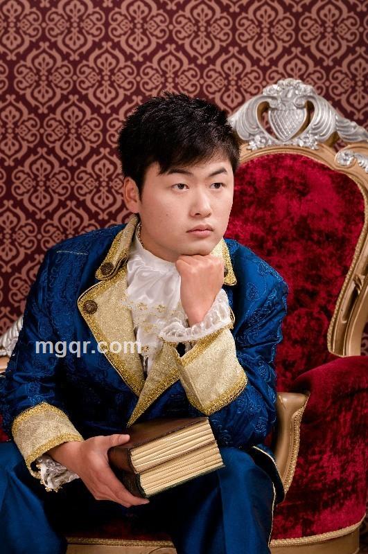 十二公尺的头像