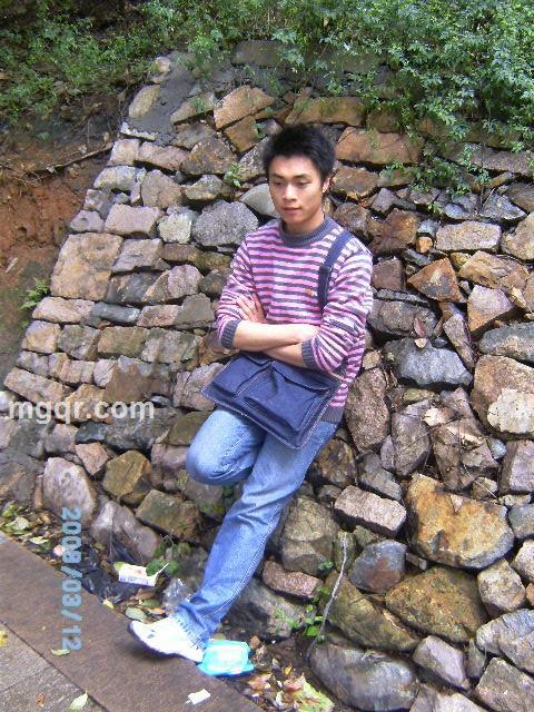 ╰→拼命ˇニ．少·