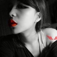 底下湿了的头像