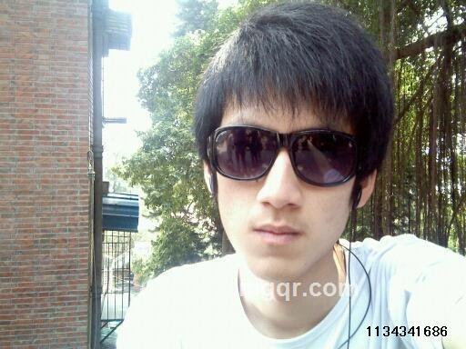 手有缚鸡之力的头像