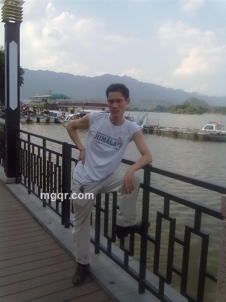 琼楼听雨的头像