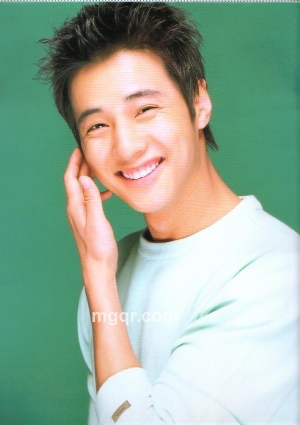 巴山九亿 三OO亿久的头像