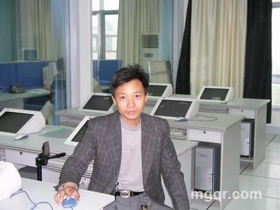 武汉俊男的头像