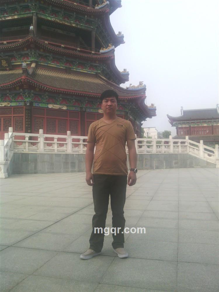 孤独的烟灰的头像